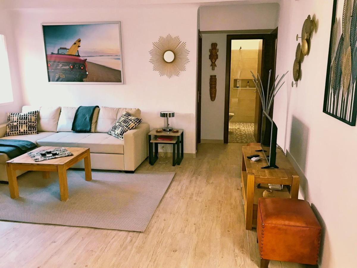 טורמולינוס Town House With Patio In Quiet Residential Area 10 Min From Beach מראה חיצוני תמונה
