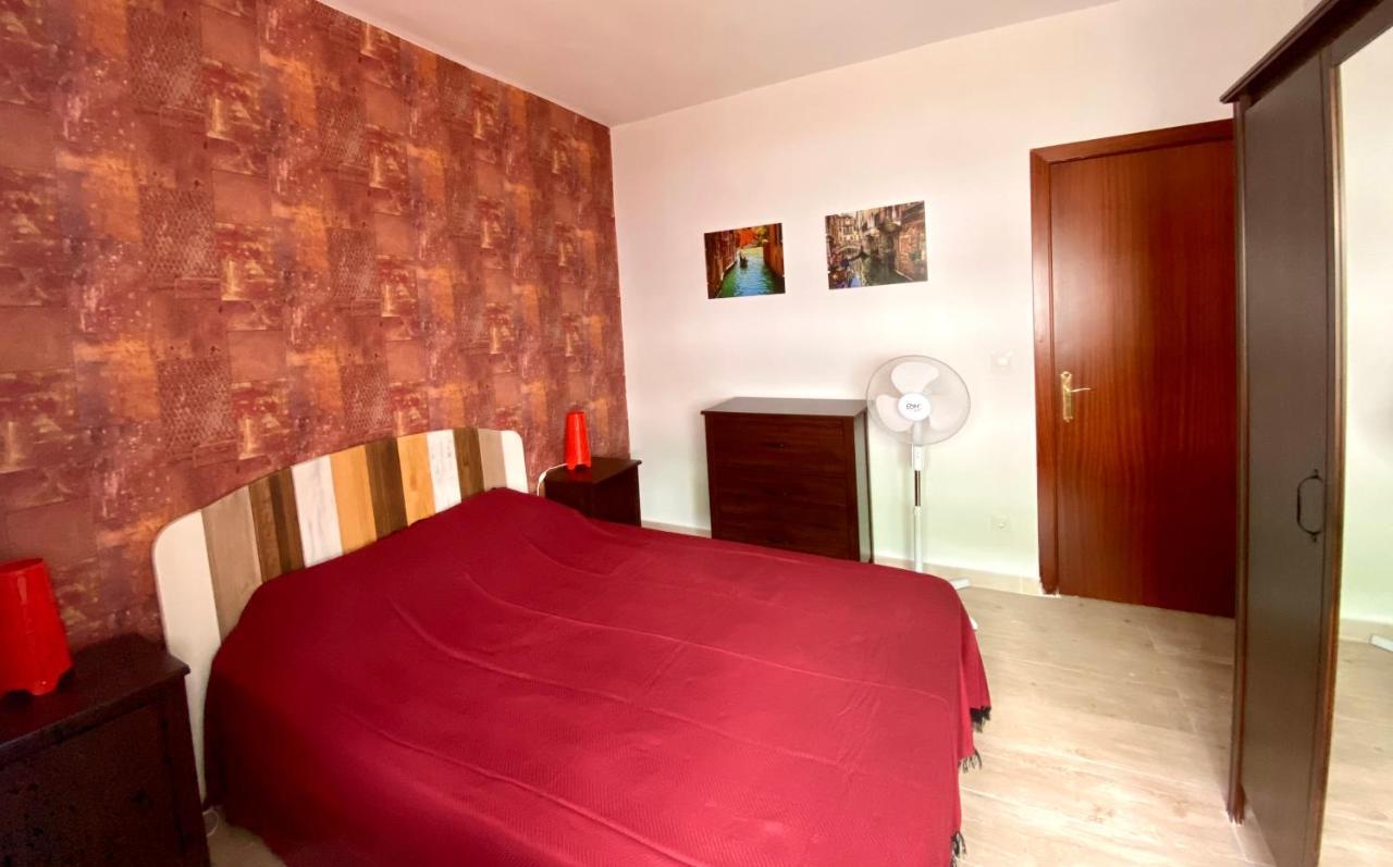 טורמולינוס Town House With Patio In Quiet Residential Area 10 Min From Beach מראה חיצוני תמונה
